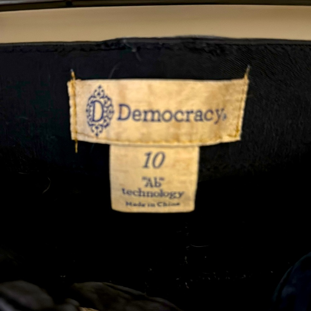 Democracy jeans AB technology